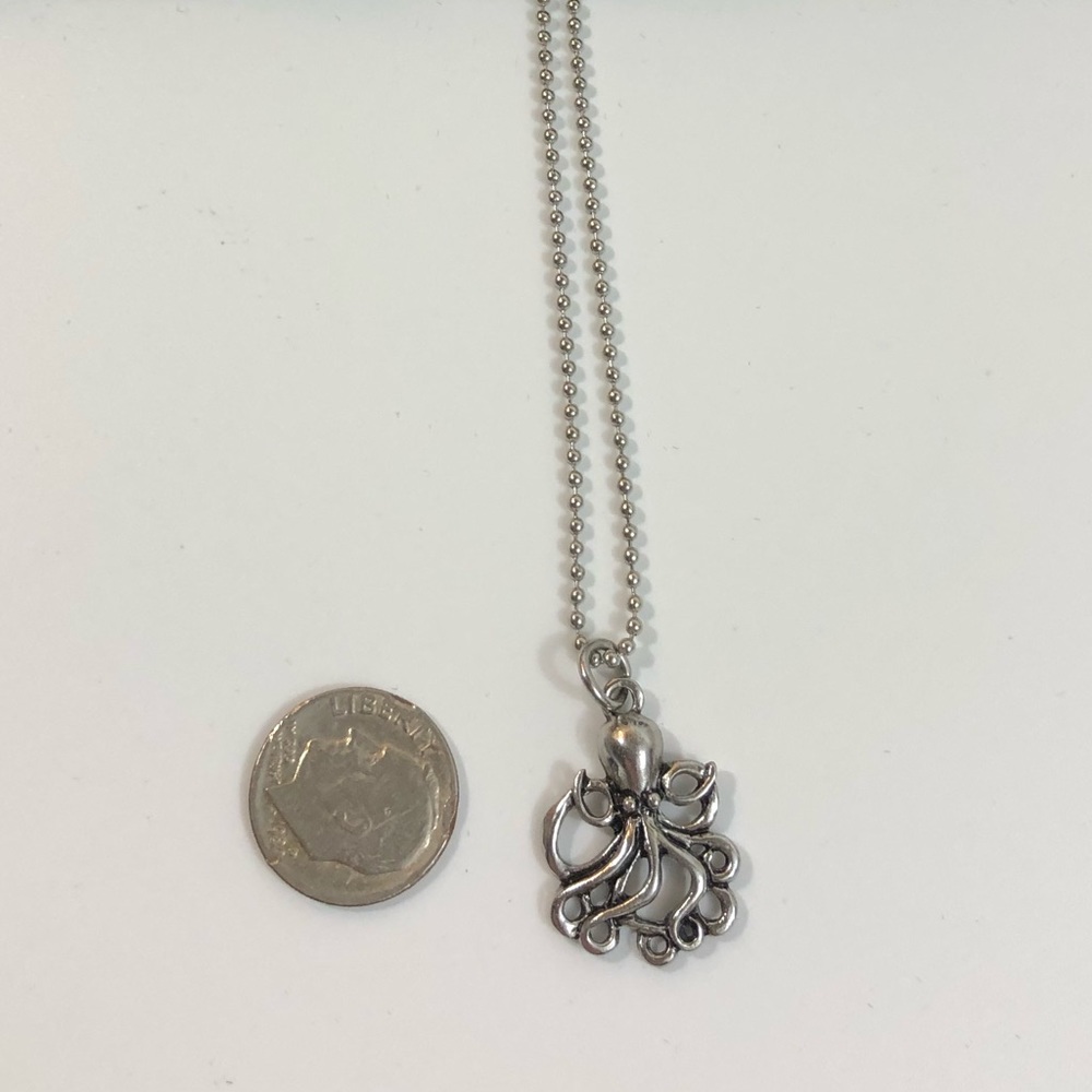 Mini Octopus Pendant Necklace NWT - Picture 4 of 6